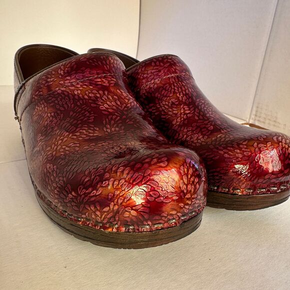 Sanita Sz 39 8 8.5 Clogs Red Metallic‎ Comfort Work Nurse - Picture 10 of 14